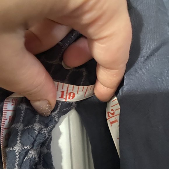 Johnny Was Jayne Top in Dark Grey Graphite Embroidery - Picture 7 of 11